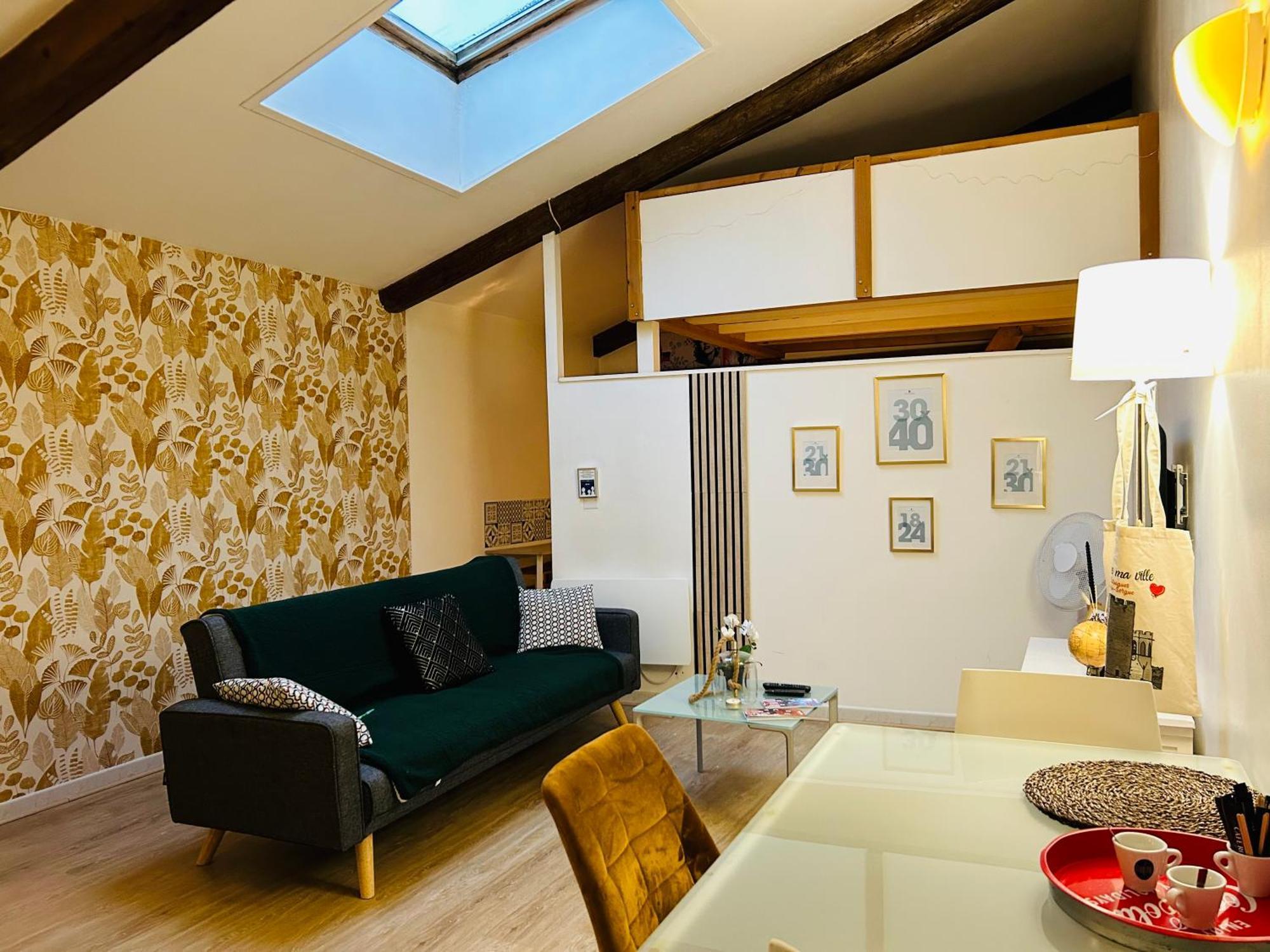 Le Saint-Lazare Appartement Au Calme Intra Muros أفينيون المظهر الخارجي الصورة