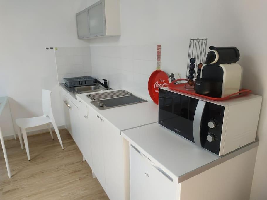 Le Saint-Lazare Appartement Au Calme Intra Muros أفينيون المظهر الخارجي الصورة